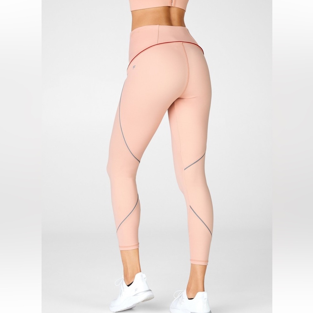 NWT Fabletics High-waisted Motion365 Reflective 7/8 Legging